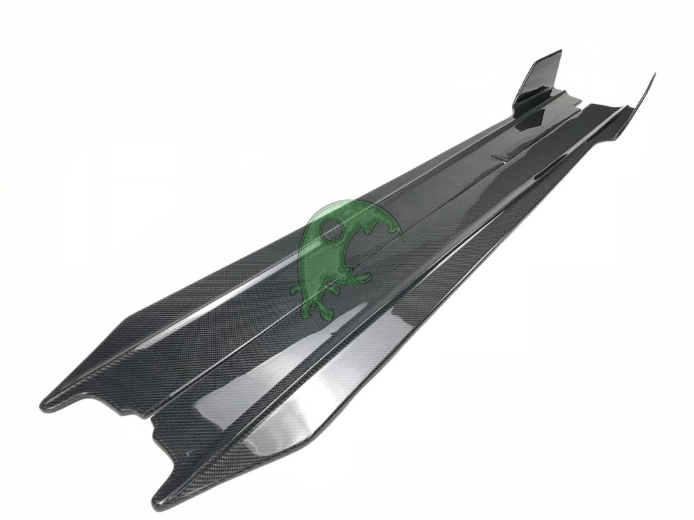 Dry Carbon Fiber Side Skirt for Lamborghini Huracan LP610/LP580 - Vorsteiner Style