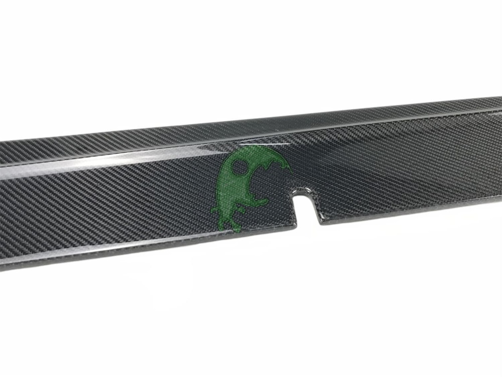 Dry Carbon Fiber Side Skirt for Lamborghini Huracan LP610/LP580 - Vorsteiner Style
