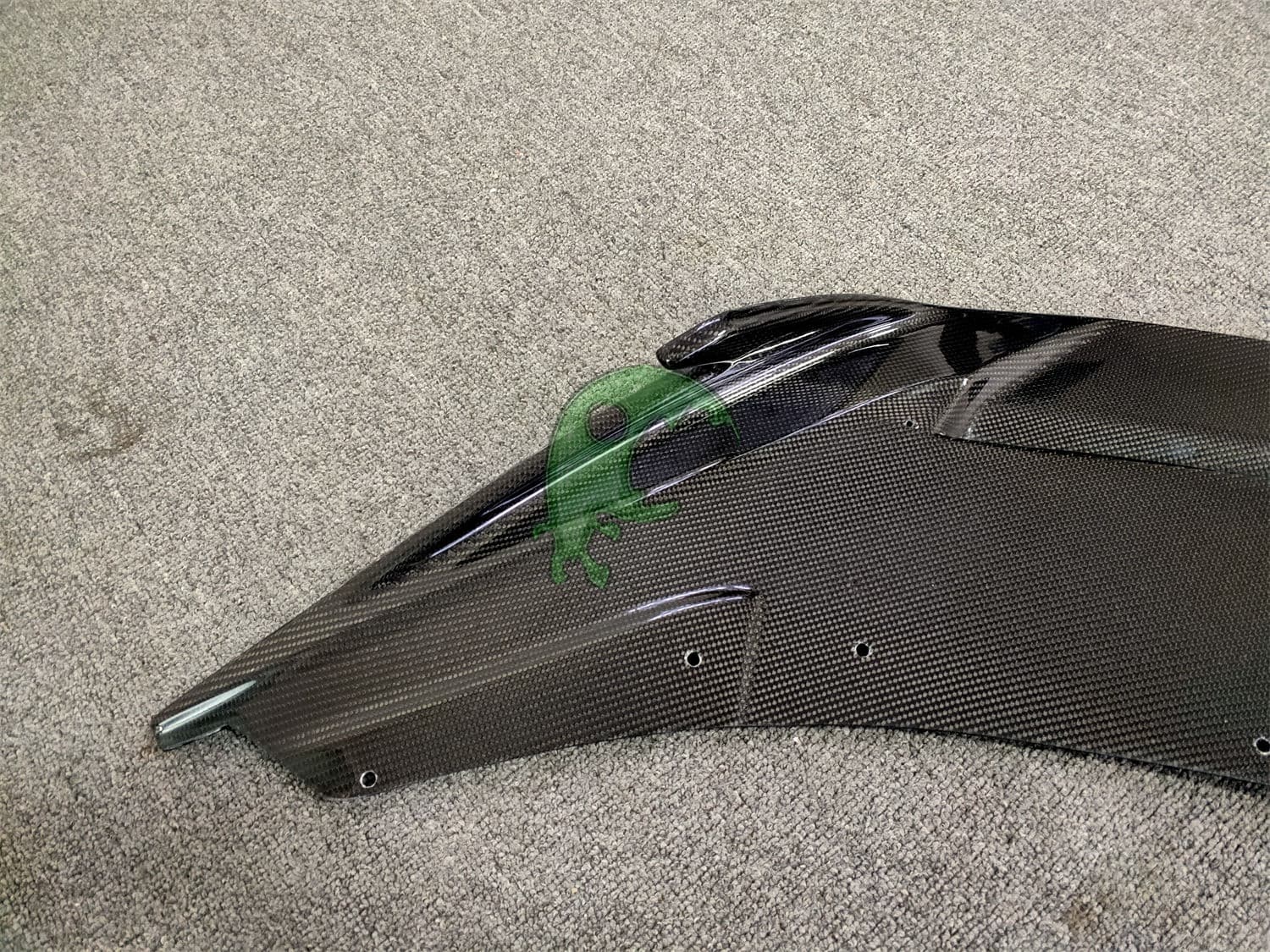 Carbon Fiber Front Lip for Lamborghini Huracan LP610 - Revozport Razmig Style