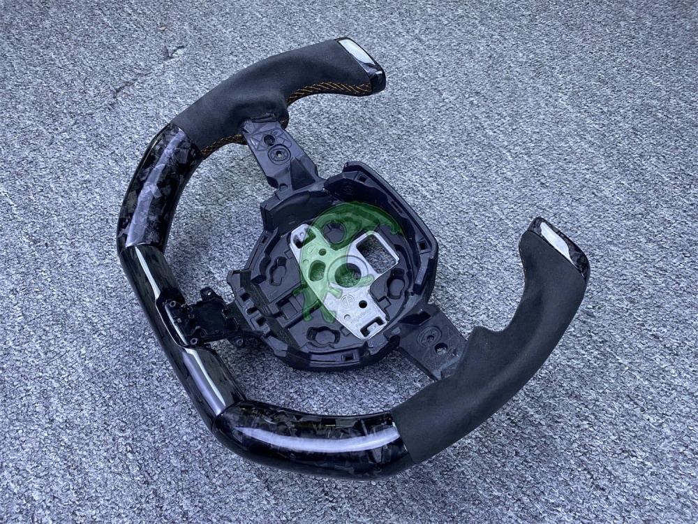 Custom Made Carbon Fiber Steering Wheel for Lamborghini Huracan LP610/LP580/EVO - F1 Racing Style