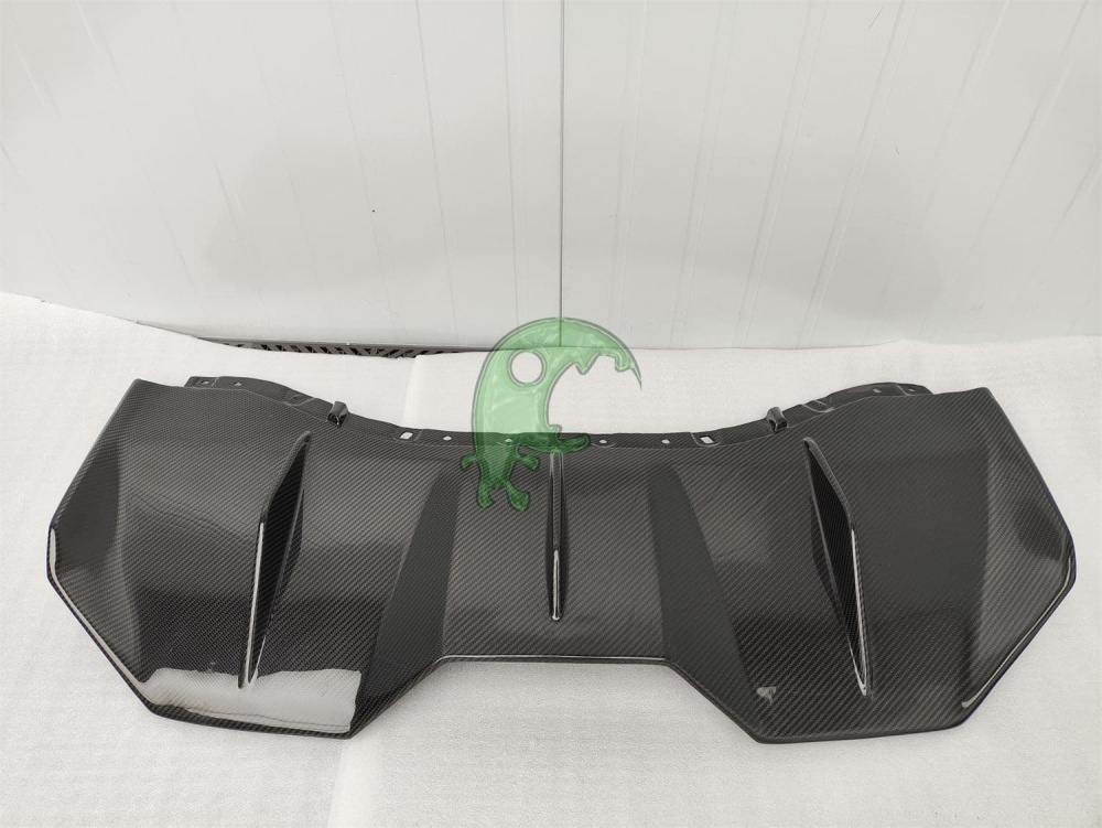 Dry Carbon Fiber Rear Bumper for Lamborghini Huracan LP610/LP580/EVO - Tecnica Style