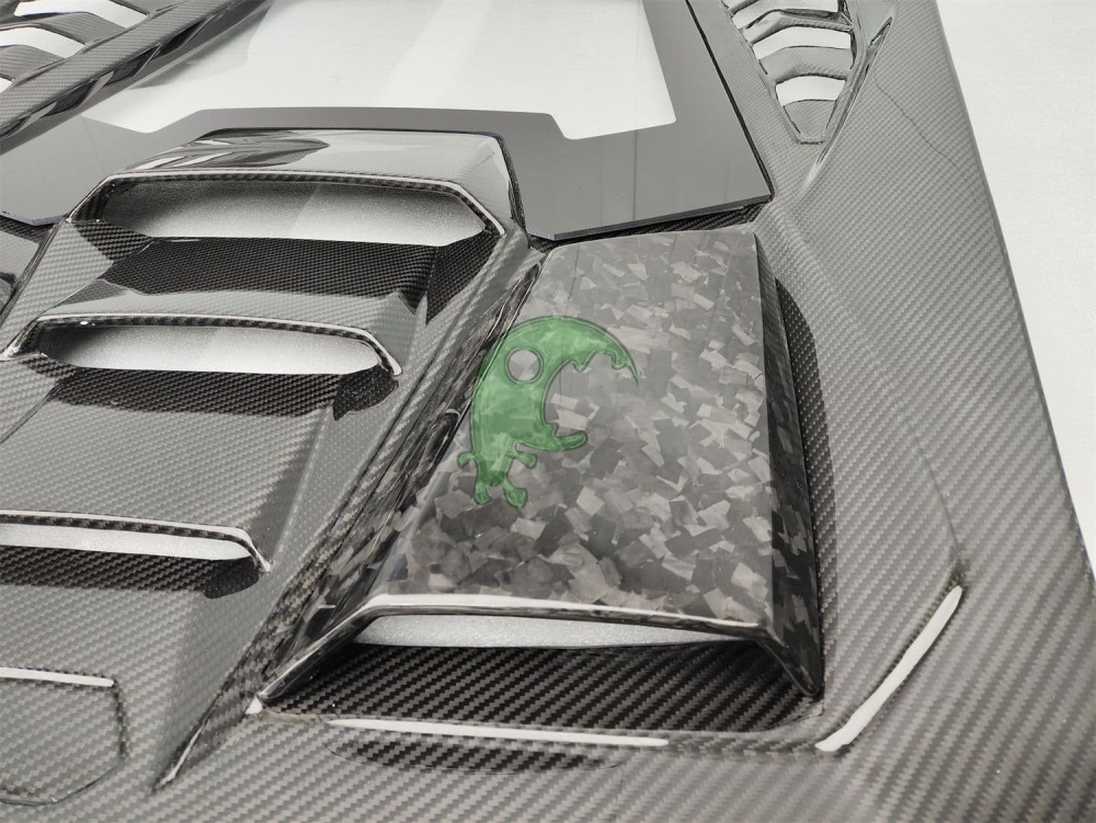 Dry Carbon Fiber Rear Engine Cover Hood for Lamborghini Huracan LP610/LP580/EVO - Tecnica Style