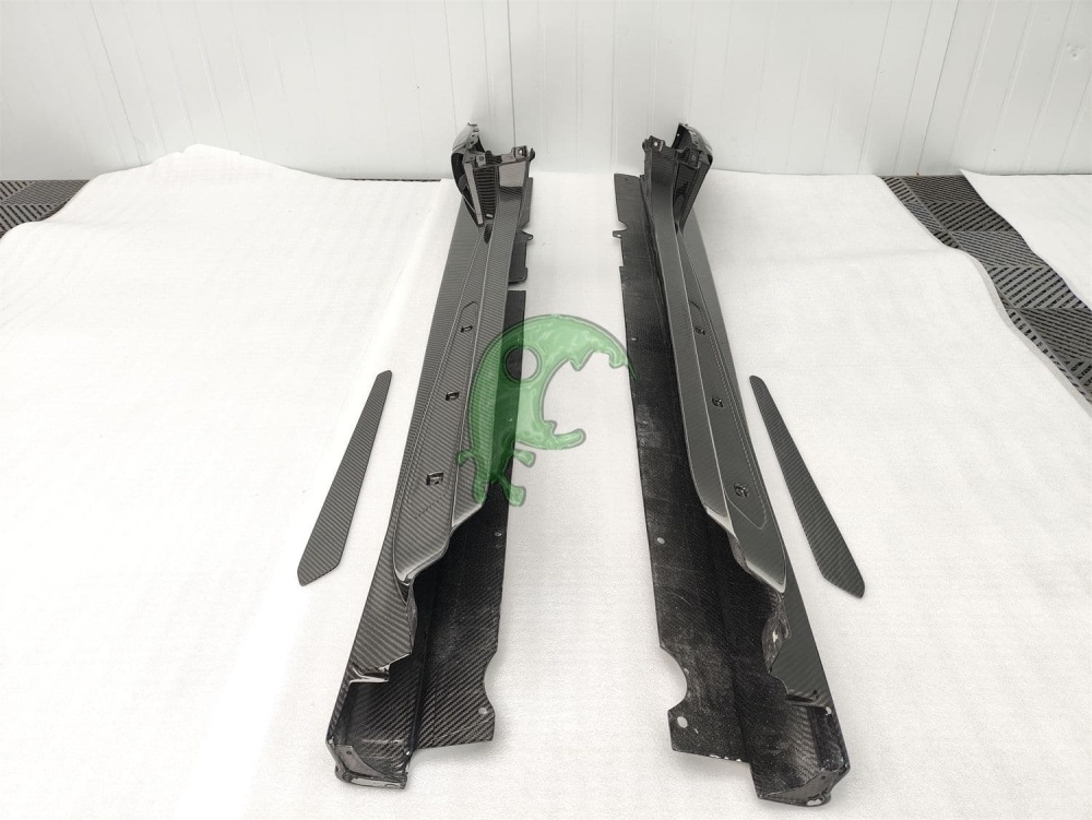 Dry Carbon Fiber Side Skirt for Lamborghini Huracan LP610/LP580/EVO - Tecnica Style