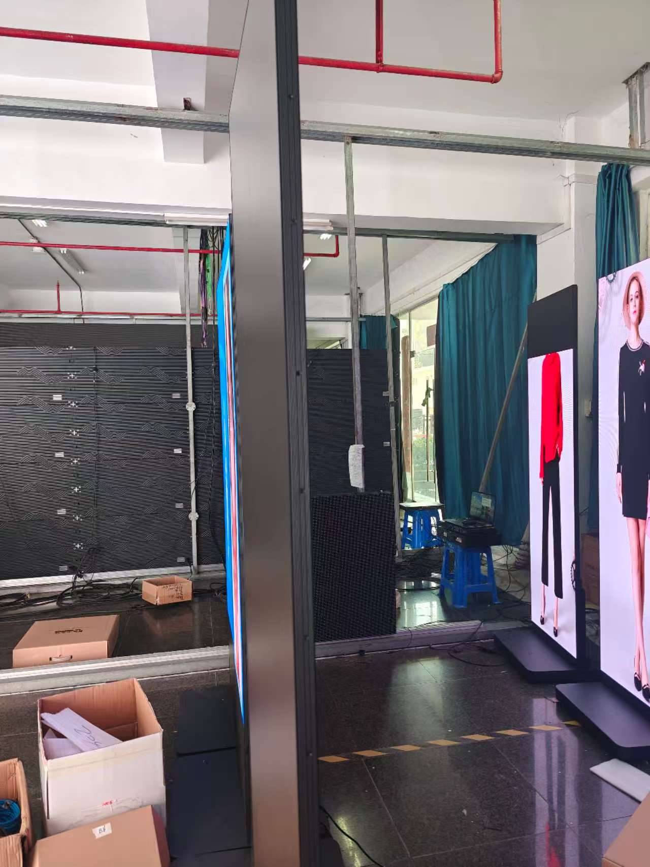 PIXINSIDE - Customized LED Display & Signage Solutions