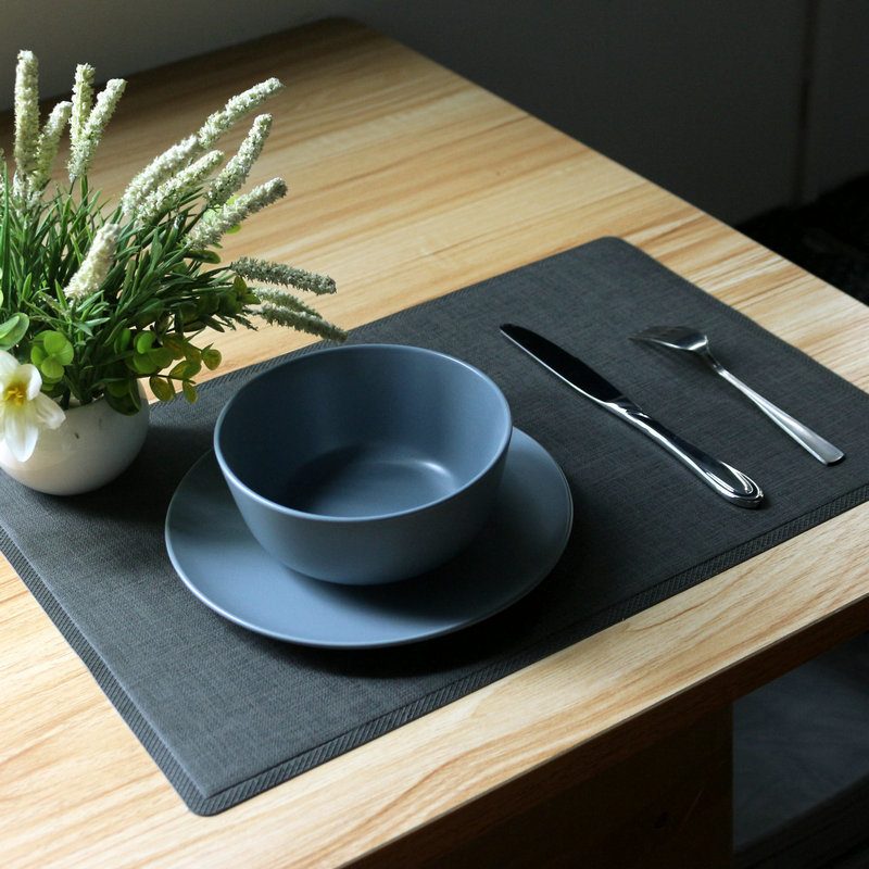 Anti-Slip Placemats Imitation Linen Leather Easy Wiping Cleaning Set of 4