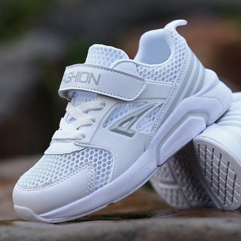 รองเท้ากีฬา