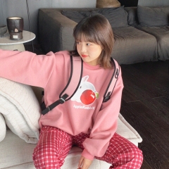 圆领卫衣2609 苹果兔