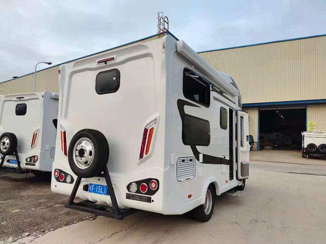 Class C Motorhome RV big Forehead