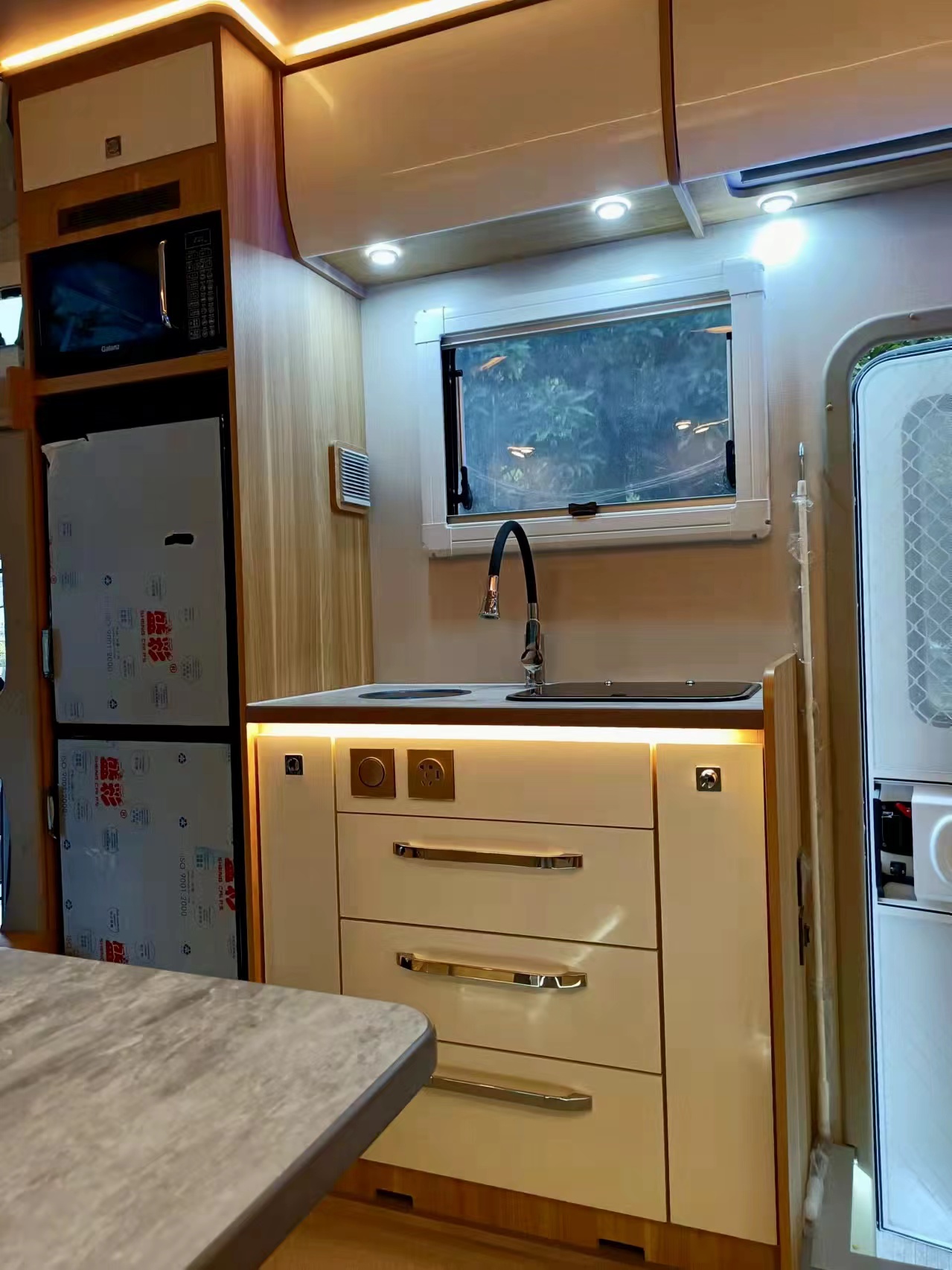 Light Truck Class C Motorhome