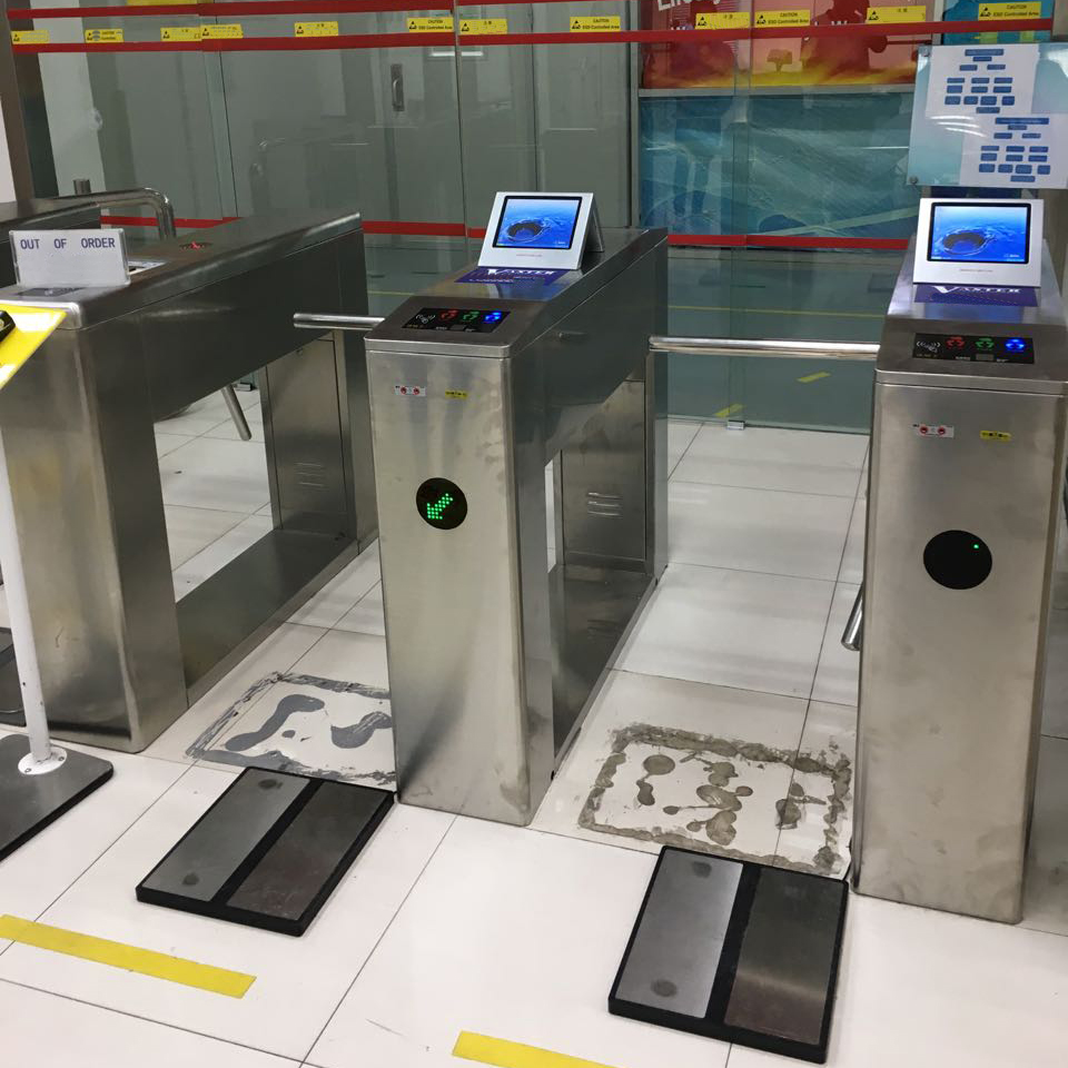 ZeCheng Supply ESD Tripod Turnstile System for Electronic Factory in Korea