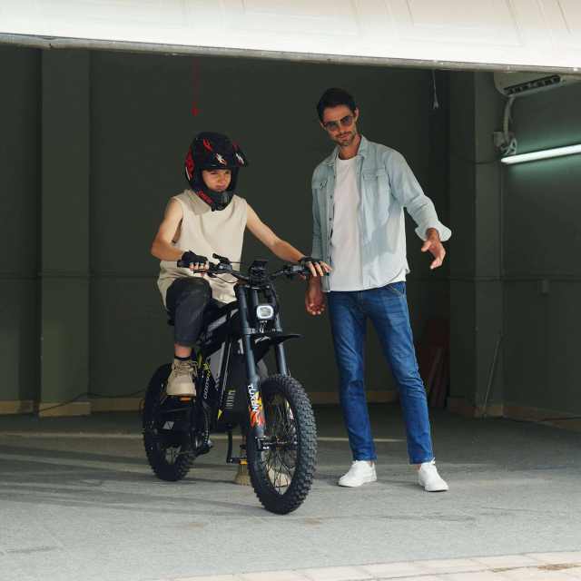 Electric Bike COSWHEEL R6000 7000W 60v 30Ah 19