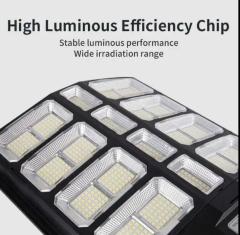 Lampadaires solaires LED d'extérieur tout-en-un 800 W avec détecteurs de mouvement et télécommandes pour un éclairage optimal
