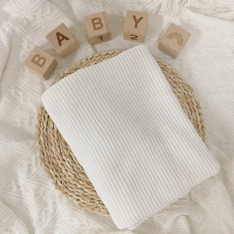 couvertures pour bébés à glands au crochet pour tout-petits en tricot cellulaire blanc