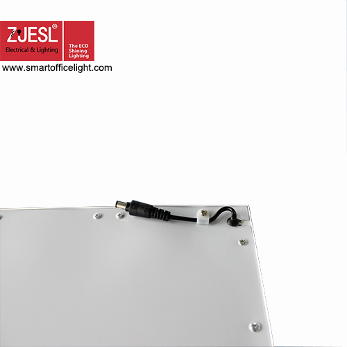 UGR < 19 LED-Panel-Licht zum Schutz der Augen und der Psychologie.