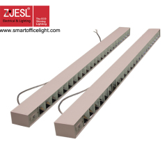 UGR<19 Réflecteur Contrôle Bluetooth lumière linéaire led, gradation Dali ou 0/1-10v.