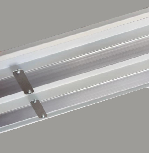 Apparence haut de gamme, atmosphérique, gradation 1-10v, blocage de la résistance à la corrosion ultraviolette, installation flexible, ugr <13, peut protéger efficacement la lumière du panneau de l'œil humain