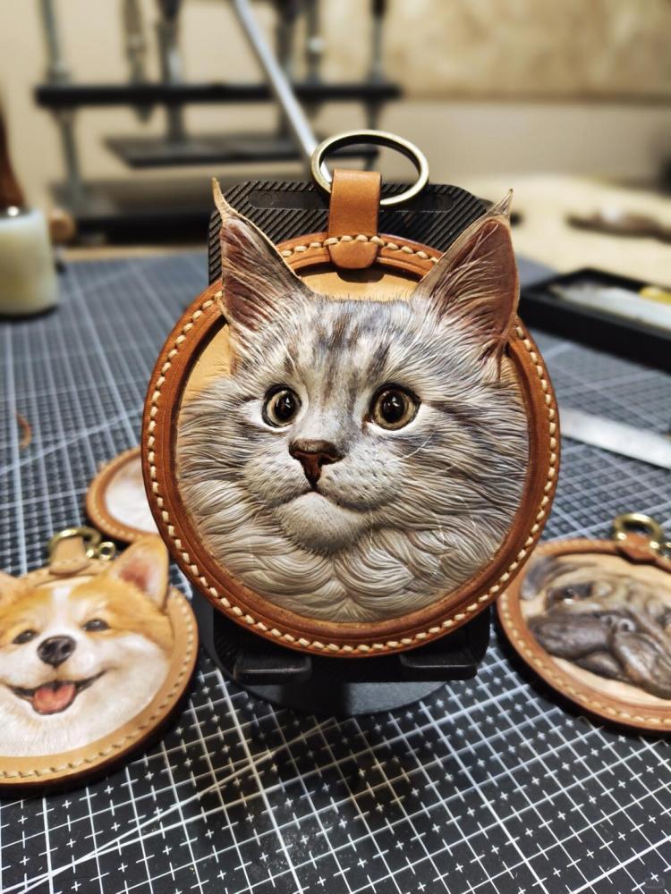 Luckypeti Custom Round Pet Leather Keychain Diameter 9cm