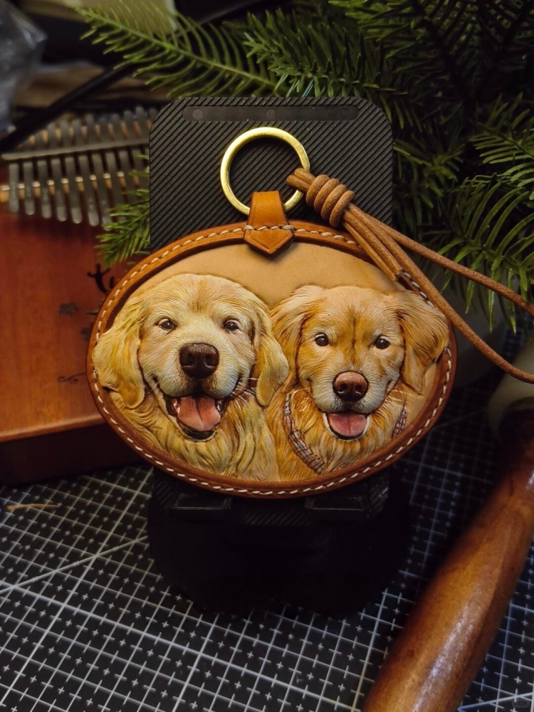Luckypeti Custom 3D Leather Double Pet Portrait Keychain Bag Charm | Hand-Carved Memorial Gift