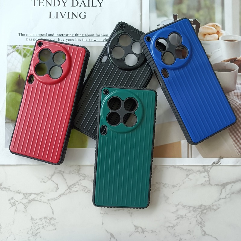 Factory wholesale Excellent quality 2 in 1 Freelander Hard Cover phone case for TEC CAMON 30 back cover
