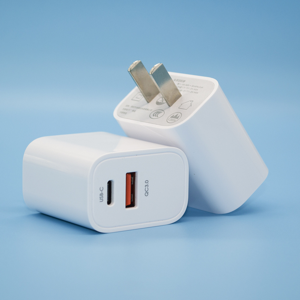 Wholesale EU US UK 20W Fast Charger PD QC USB Type C Quick Wall Charger 2 Port Type C Usb Fast Wall Charger