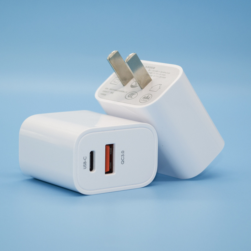 Wholesale EU US UK 20W Fast Charger PD QC USB Type C Quick Wall Charger 2 Port Type C Usb Fast Wall Charger