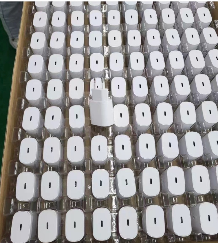 Wholesale EU US UK 20W Fast Charger PD QC USB Type C Quick Wall Charger 1 Port Type C Usb a Fast Wall Charger
