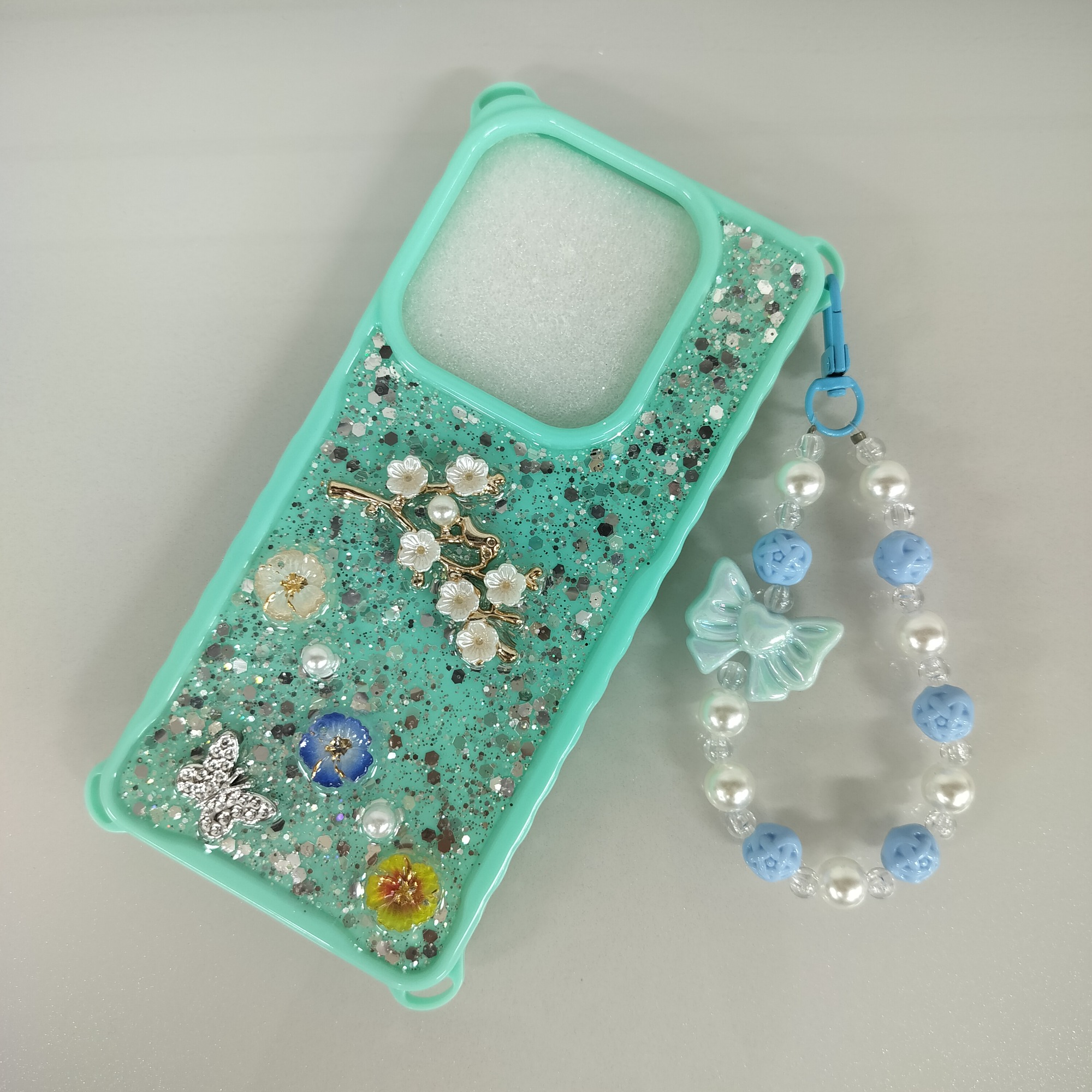 Candy Color Shockproof Silicone Case With Diamond Flower Bead Chain For Tecno POP8