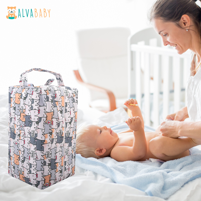 ALVABABY Diaper Pod with Double TPU layers - Cats(LP-H286A)