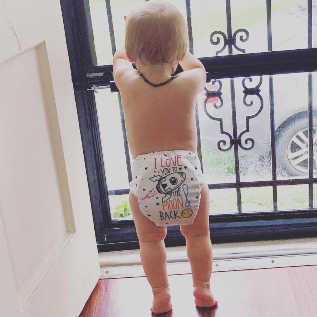 ALVABABY Positioning Cloth Diaper - One Size Adjustable Washable & Reusable Diaper for Babies and Toddlers (The moon back, YD179A)