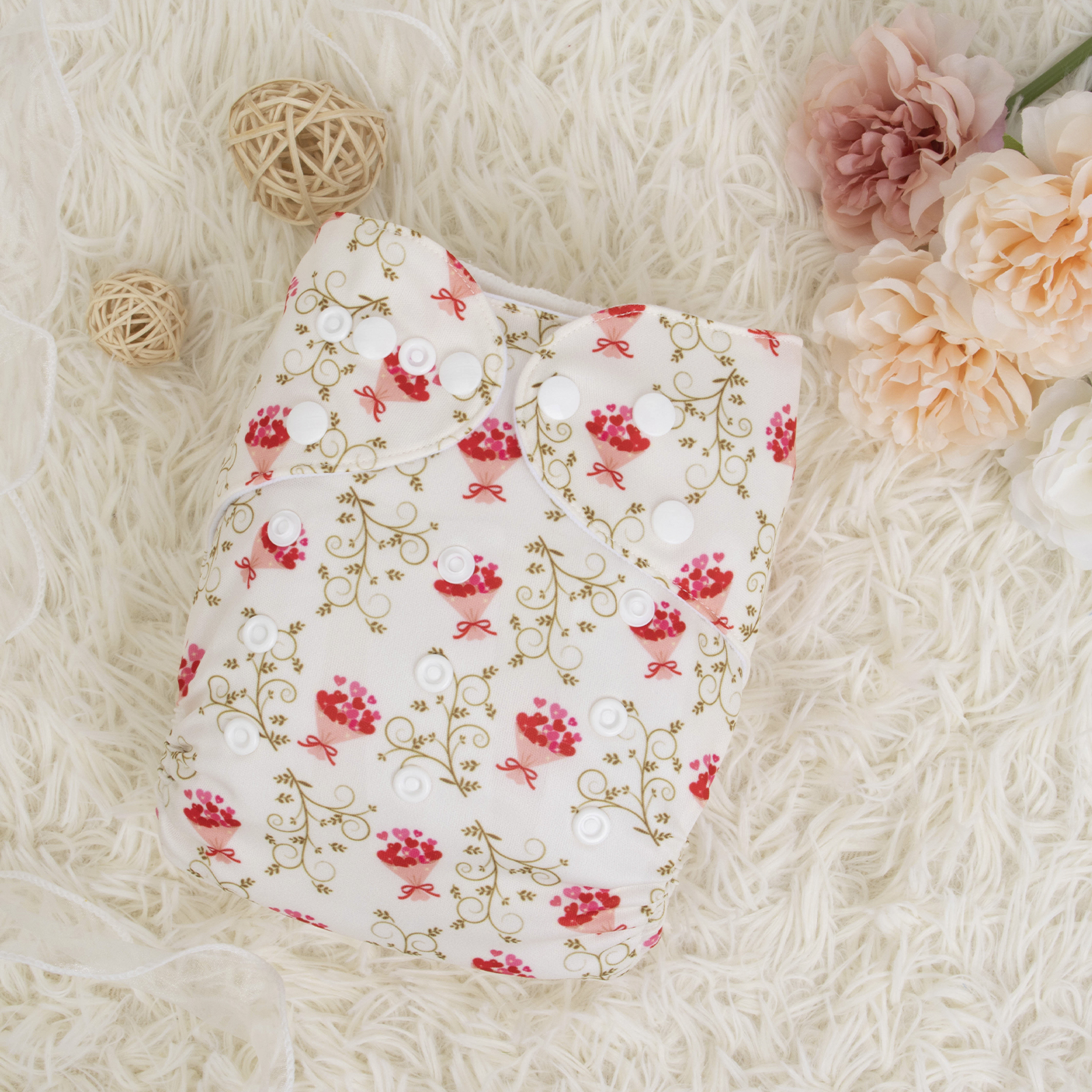 ALVABABY Positioning Cloth Diaper - One Size Adjustable Washable & Reusable Diaper for Babies and Toddlers (Heart, YDP169A)