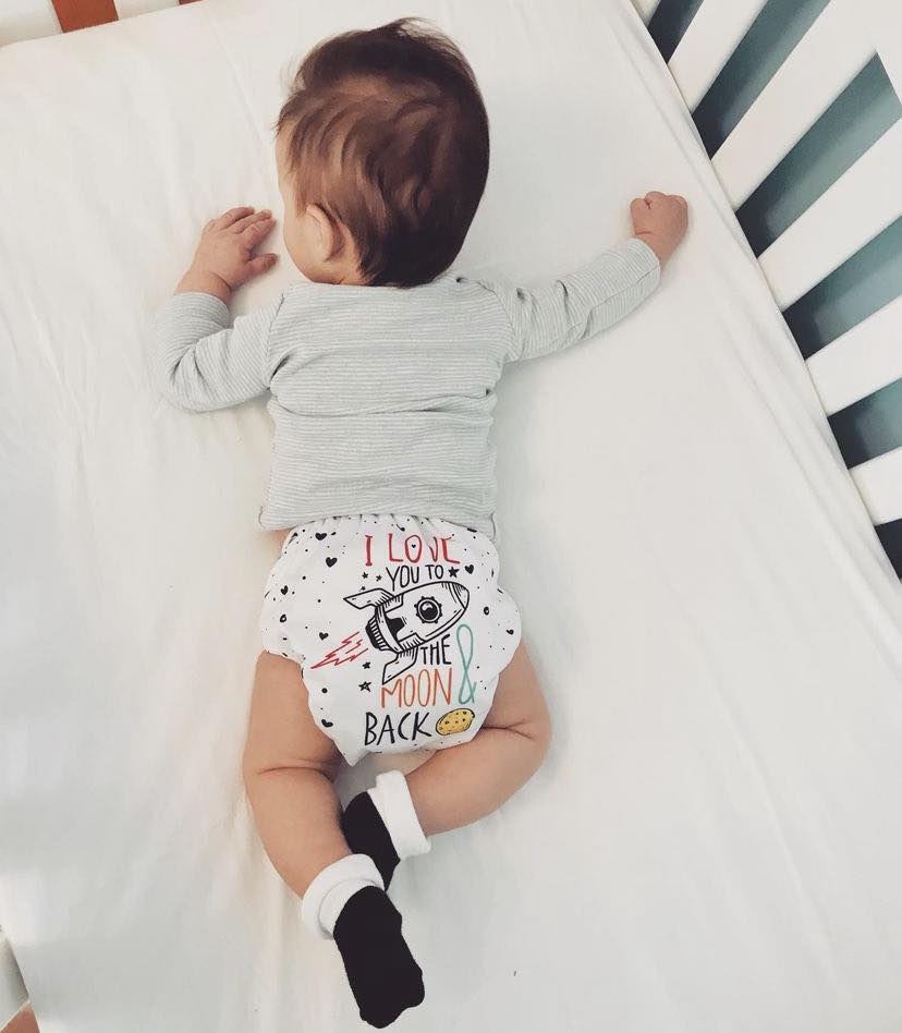 ALVABABY Positioning Cloth Diaper - One Size Adjustable Washable & Reusable Diaper for Babies and Toddlers (The moon back, YD179A)