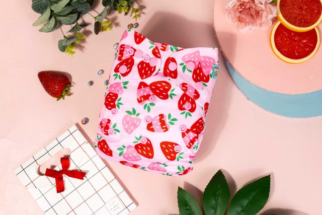 ALVABABY AWJ Lining Cloth Diaper with Tummy Panel for Babies -Strawberry(WJT-H037A)