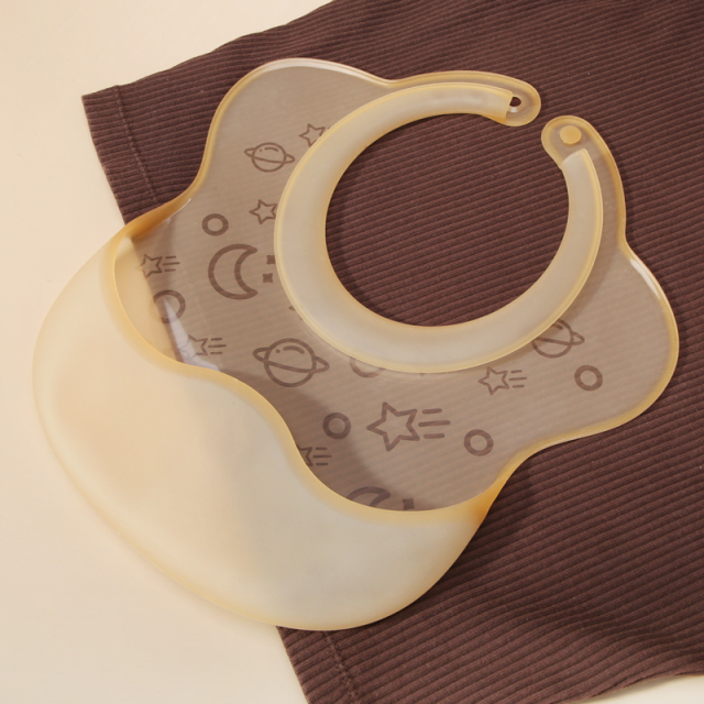 Silicone Baby Bib Lightweight Design Eases Pressure Bruising for Infants & Toddlers (SI04A)