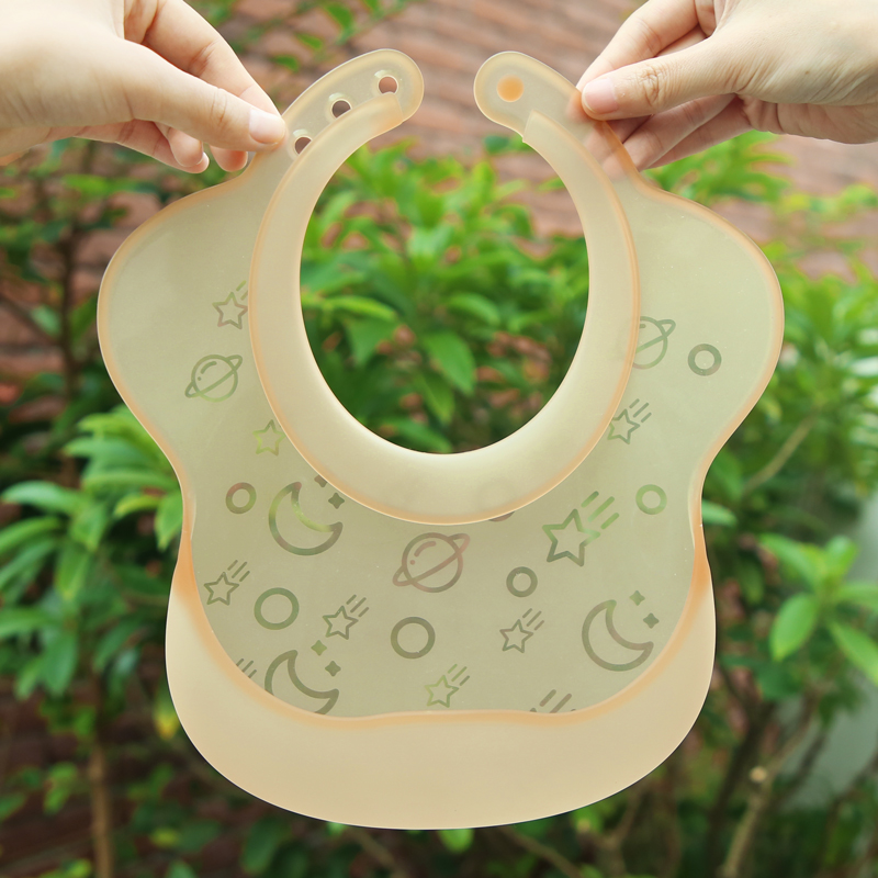 Silicone Baby Bib Lightweight Design Eases Pressure Bruising for