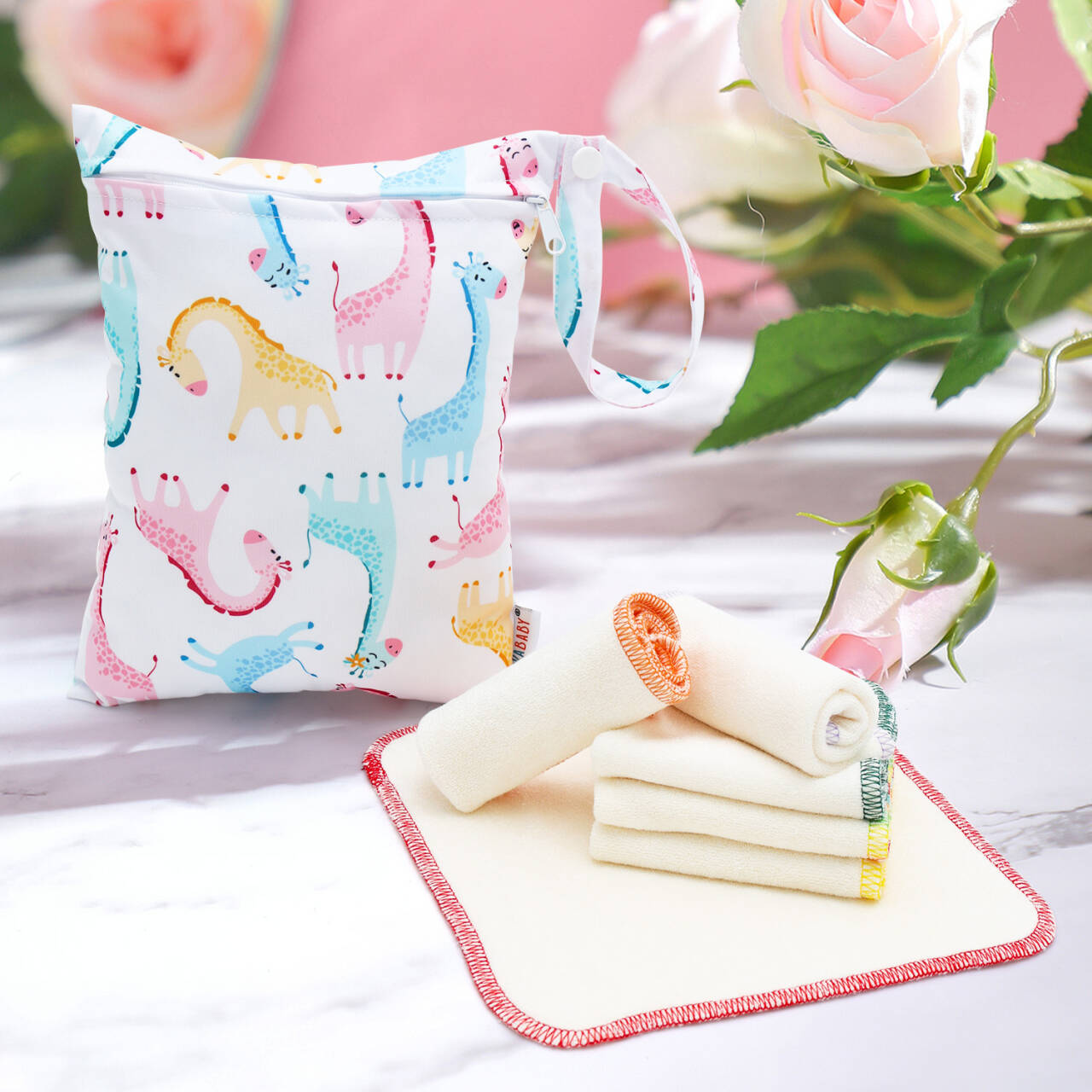 6PCS Cloth Wipes with 1PCS Wet Bag, Baby Bamboo Wipes Washable Wipes Rainbow Color Bamboo Saliva Towels (6DBW01A)