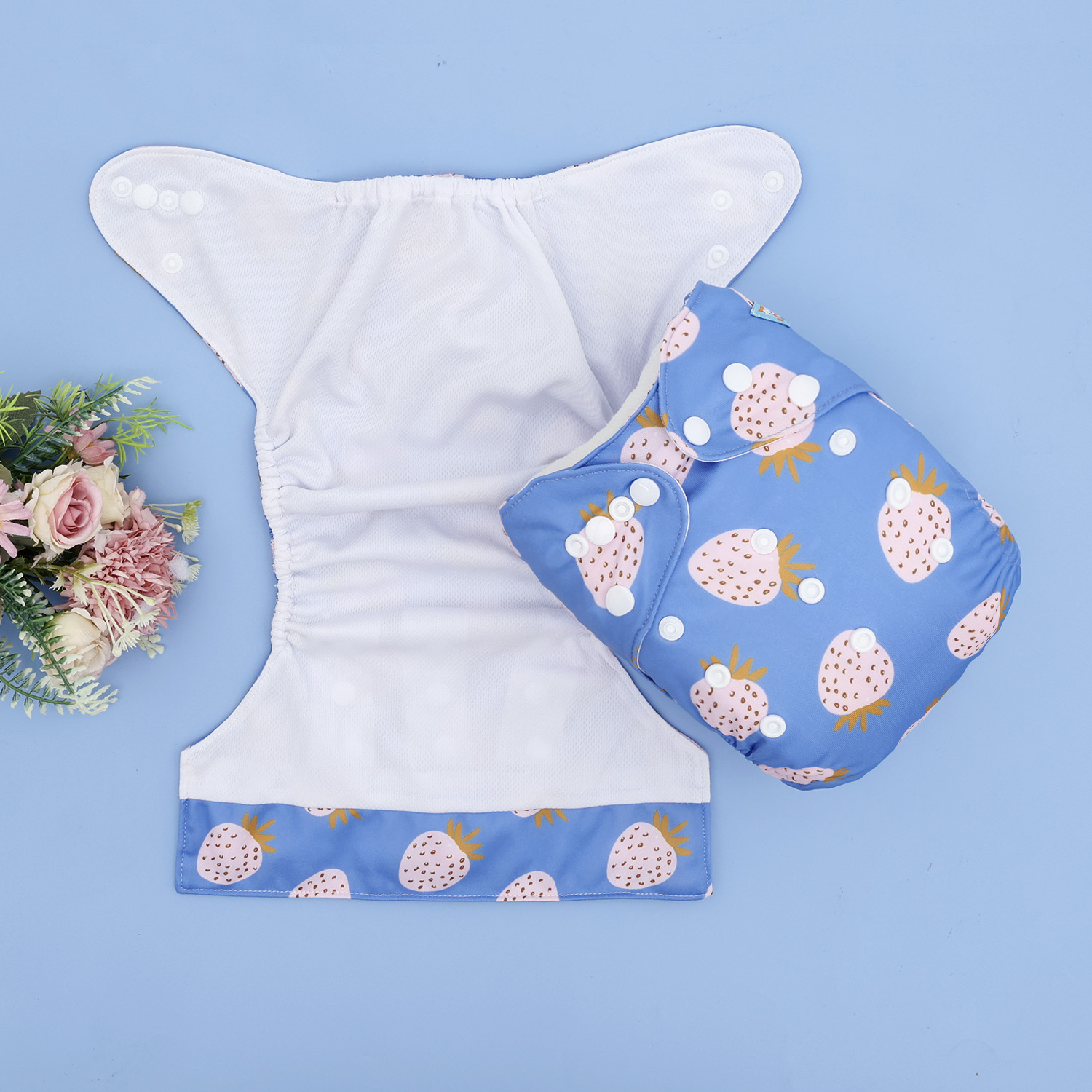 ALVABABY AWJ Lining Cloth Diaper with Tummy Panel for Babies -Strawberry (WJT-EW57A)
