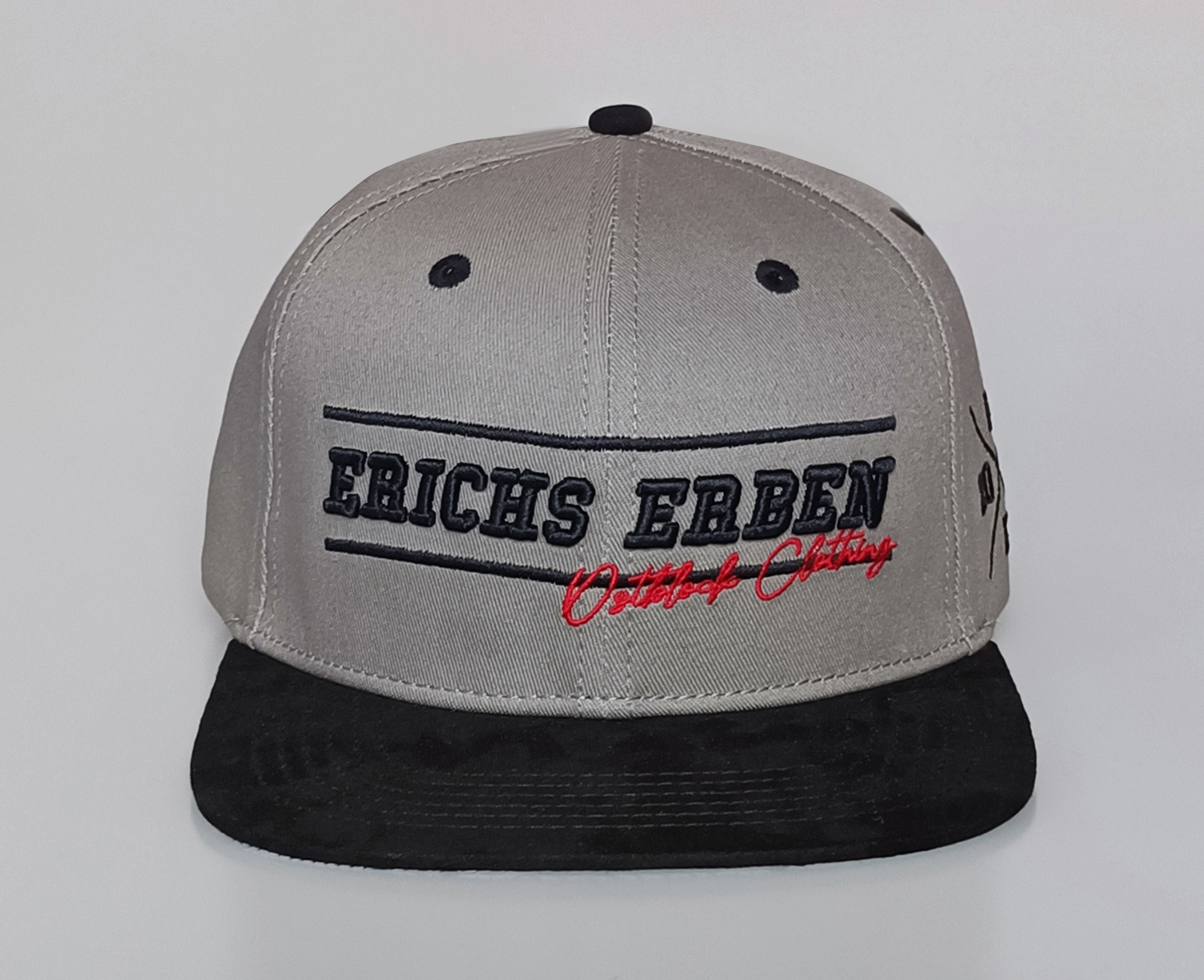 Custom 6 panel 2 tones red satin lining grey cotton black suede brim printing logo snapback cap