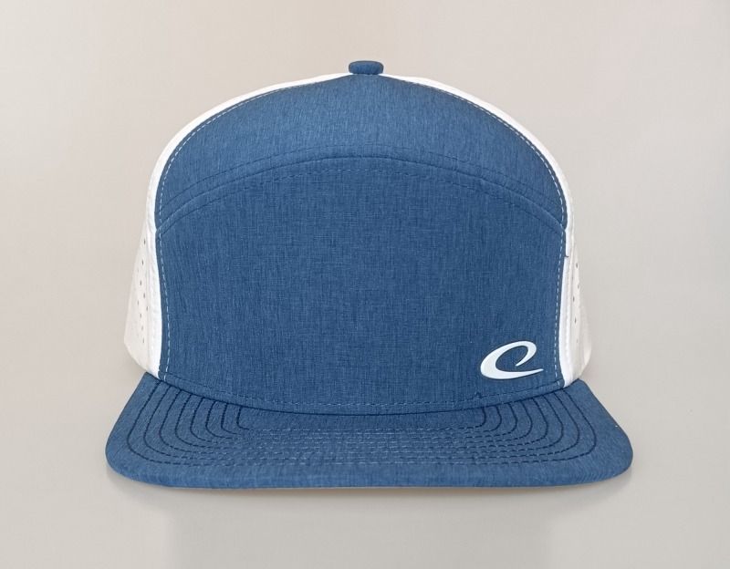custom 7 panel waterproof hat laser cut golf hat flat brim with rubber patch logo snapback cap