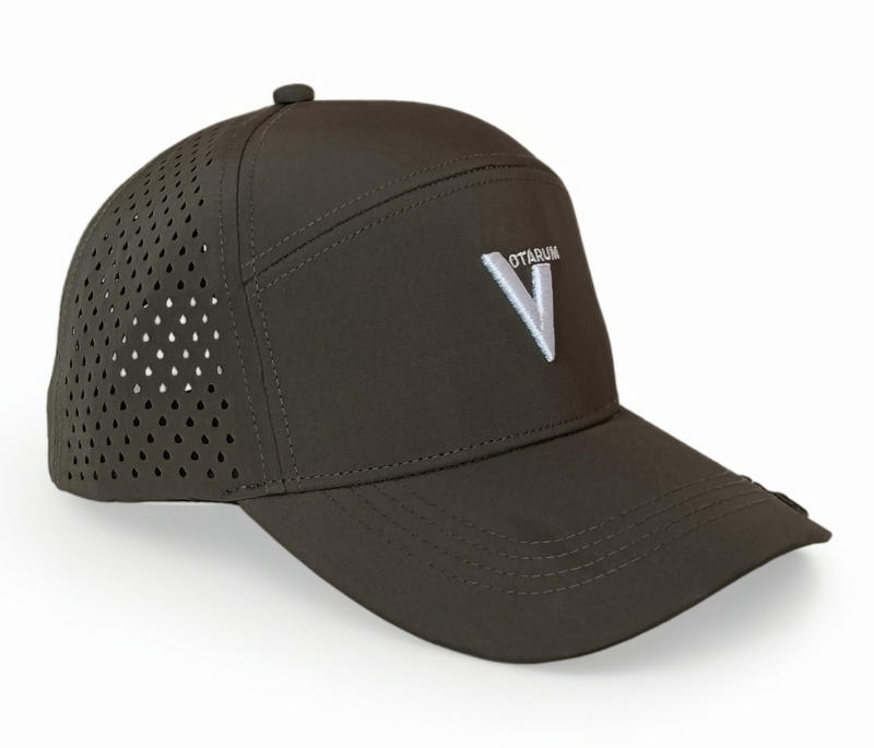 Custom Logo 6 Panel Perforated Gorras Golf Baseball Cap 3D embroidery Logo Curved Brim Sports Surf Waterproof Men Dad Caps Hat