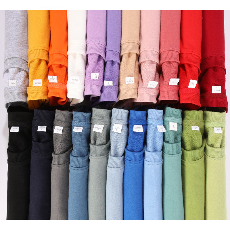 Medium Thickness Sweater/Long Sleeve T-Shirt