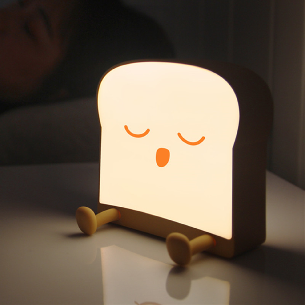 Toast Lamp