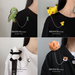 Cartoon Chain Brooch
