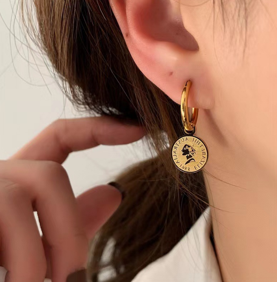18 K Gold Vintage Titanium Steel Earing