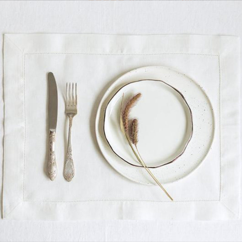 100% Linen Dinner Napkins With Hemstitched