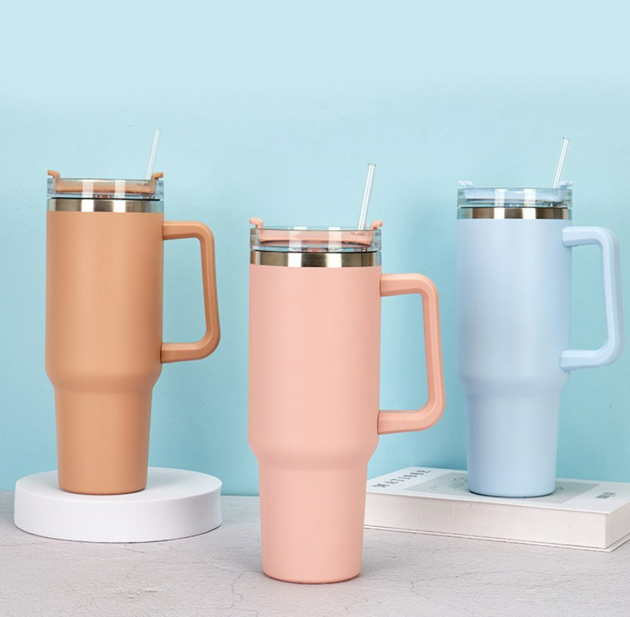 40oz Tumbler With Handle and Straw
