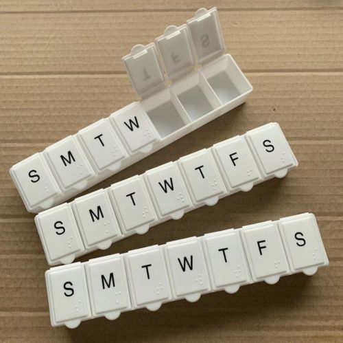 Portable Long Strip 7 Grid Medicine Box