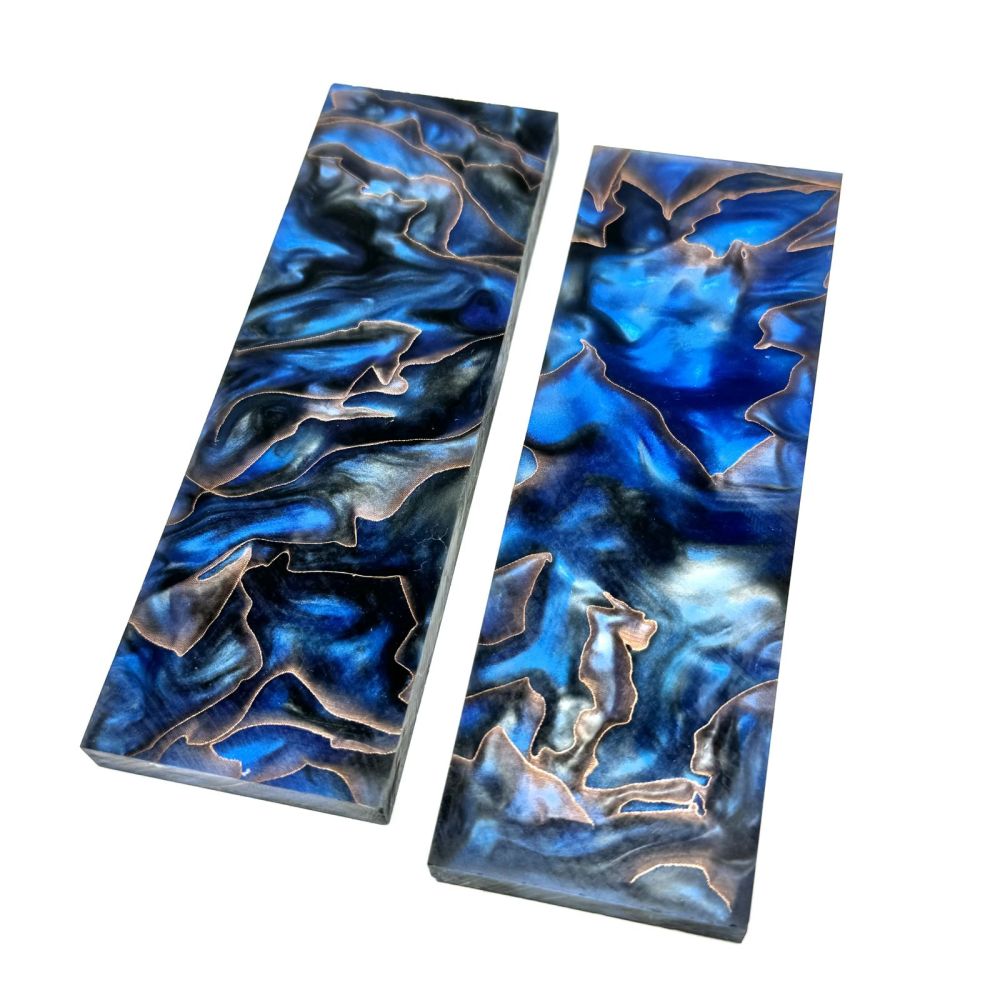 Copper mesh inufused Resin Scales - Blue