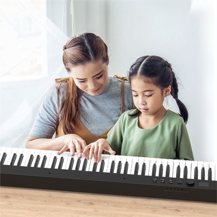 PJ88C 2021 new foldable piano 88 keys upgrade portable piano midi piano for traveler musician easy to carry away and put in car
