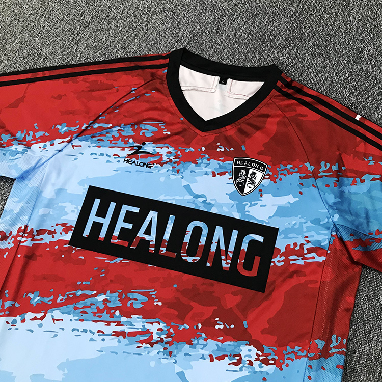 Custom Quality Soccer Jersey Sublimated Logo Football Jersey