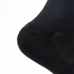 Custom Black and Rde Sports Socks Basketball Socks